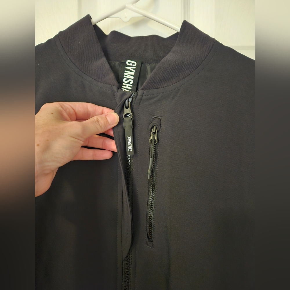 Womens Gymshark bomber jacket - Picture 2 of 7